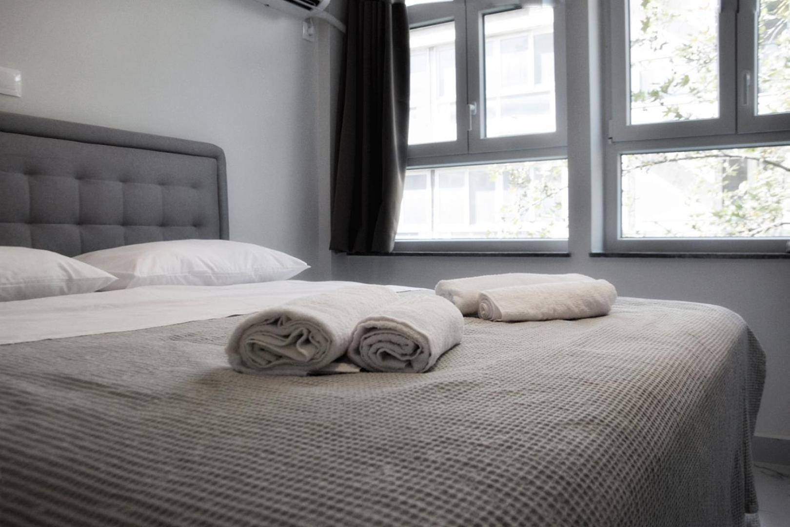 Andriiaanii Apartment เอเธนส์ ภายนอก รูปภาพ