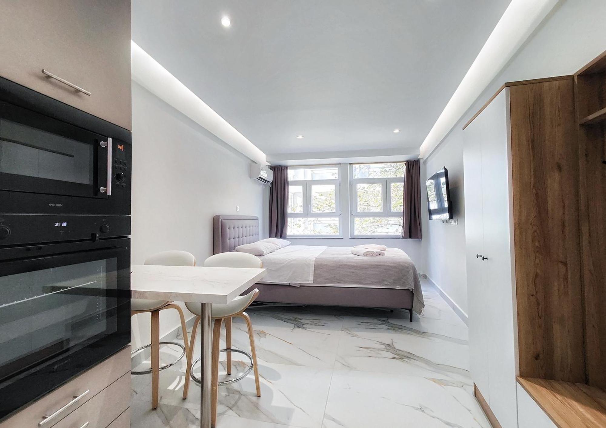 Andriiaanii Apartment เอเธนส์ ภายนอก รูปภาพ